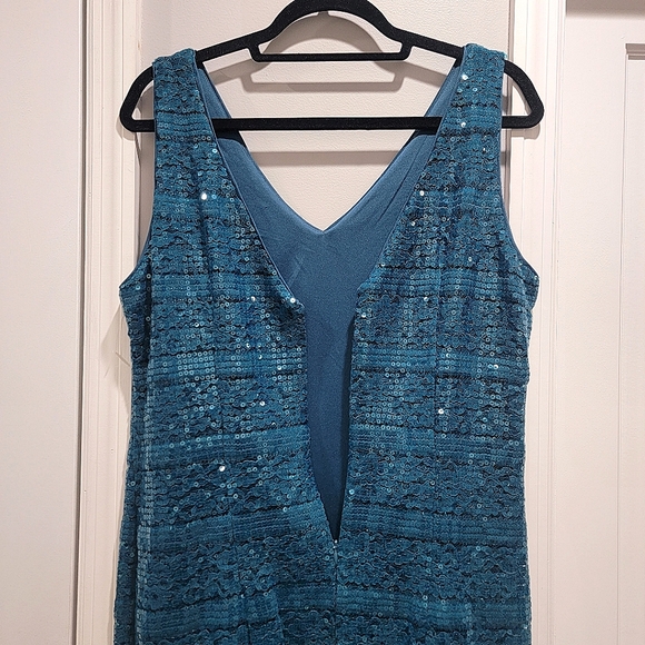 SD Collection Floral Lace Sequin Dress - Picture 10 of 13